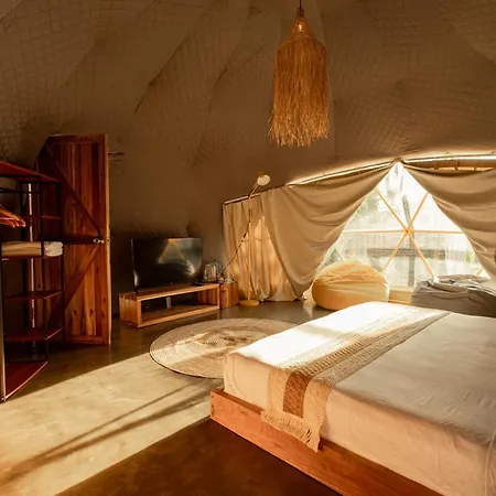 Domes And Dreams Lio Glamping Hotel El Nido Exterior photo